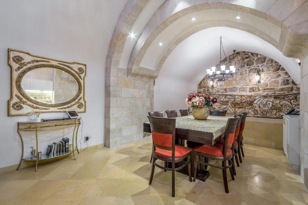 Western Wall Luxury House - Avraham Jerusalém Exterior foto