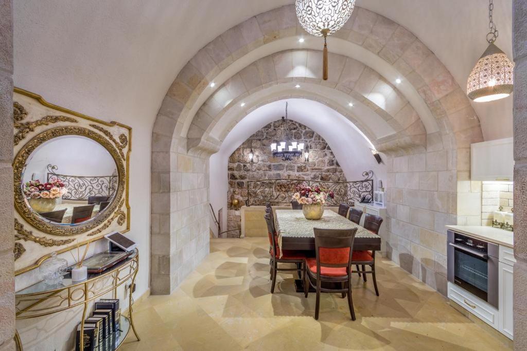Western Wall Luxury House - Avraham Jerusalém Exterior foto