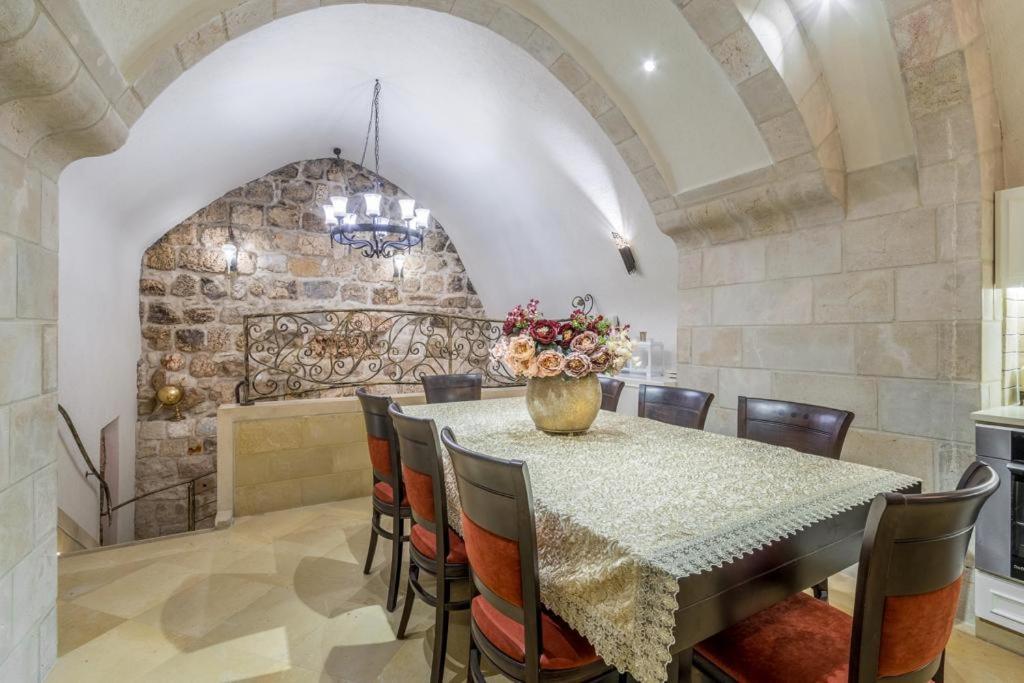 Western Wall Luxury House - Avraham Jerusalém Exterior foto